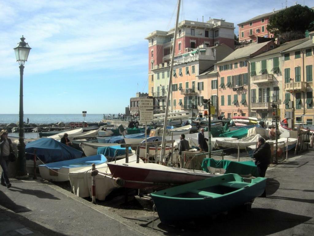 La Porta Accanto A Soli 900 Mt Dal Gaslini Genua Exterior foto